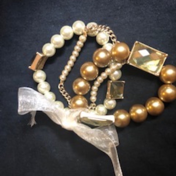 Lia Sophia Three Piece Stretch Bracelet *EUC* - Picture 2 of 5